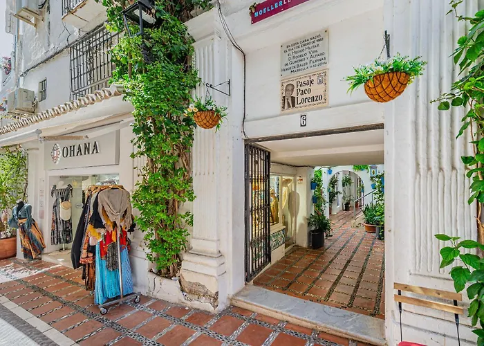 Con Alma Vintage En El Casco Antiguo Marbella